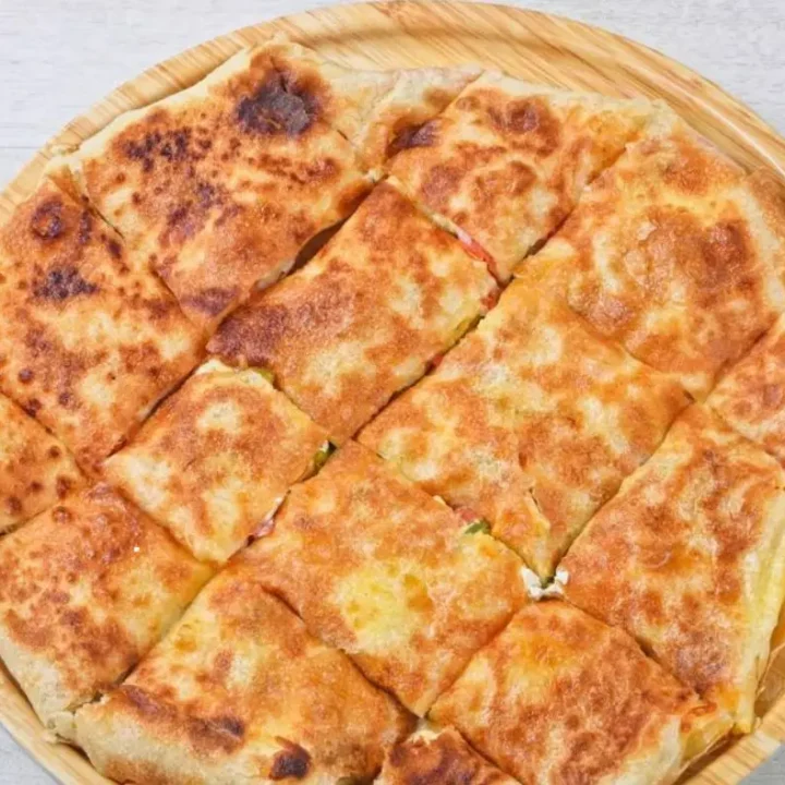 Stuffed Cheese Puff Pastry Pie (Vegetarian)